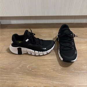 Nike Metcon Black 9.5 like new